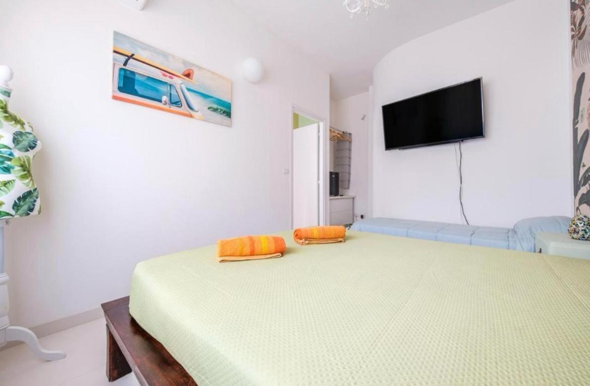 Bed and Breakfast Casa Luce Милаццо Экстерьер фото